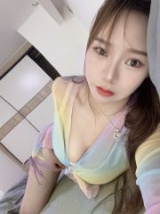 前凸后翘极品御姐，少妇